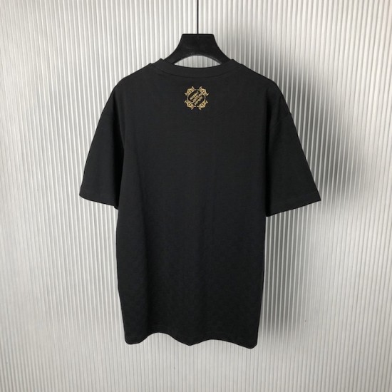 Luxury Louis Vuitton Replica Crewneck T-Shirt – Classic Damier Pattern Replica Louis Vuitton Embellished Damier Pique T-Shirt with Signature Damier Design