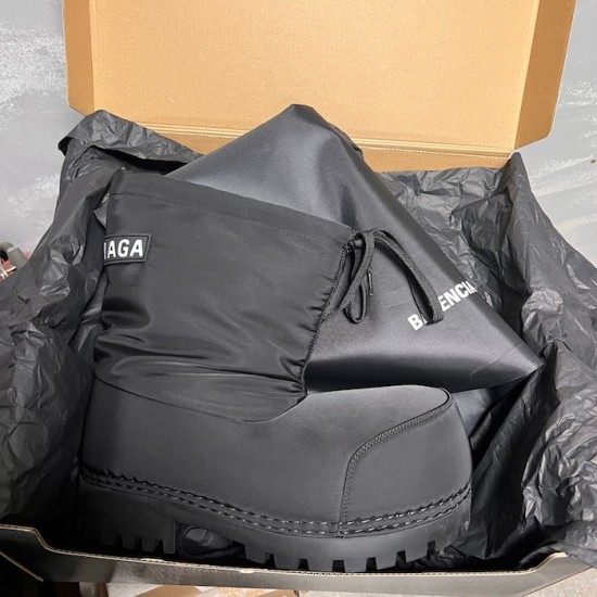 Balenciaga Alaska High Boot in Black Balenciaga Alaska High Boot in Black