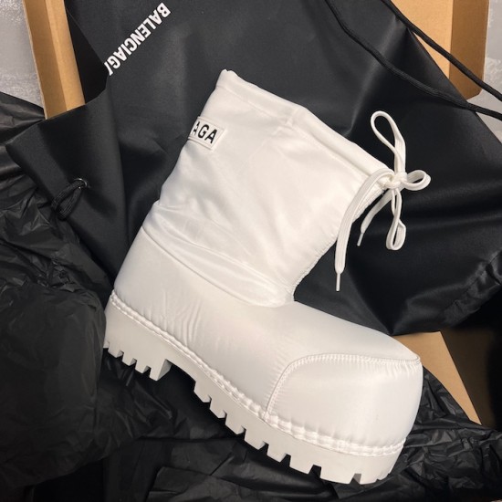 Balenciaga Alaska High Boot in White Balenciaga Alaska High Boot in White