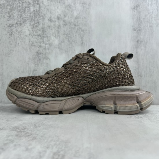 Balenciaga 3XL Fishnet Sneaker in Golden Balenciaga 3XL Fishnet Sneaker in Golden
