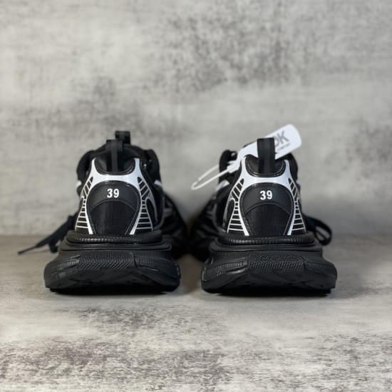 Balenciaga 3XL Sneaker in Black / White Balenciaga 3XL Sneaker in Black / White