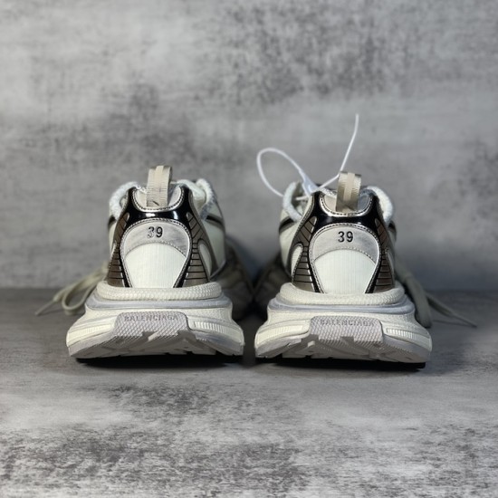 Balenciaga 3XL Sneaker in White / Gold Balenciaga 3XL Sneaker in White / Gold