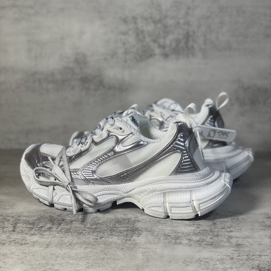 Balenciaga 3XL Sneaker in White / Silver Balenciaga 3XL Sneaker in White / Silver