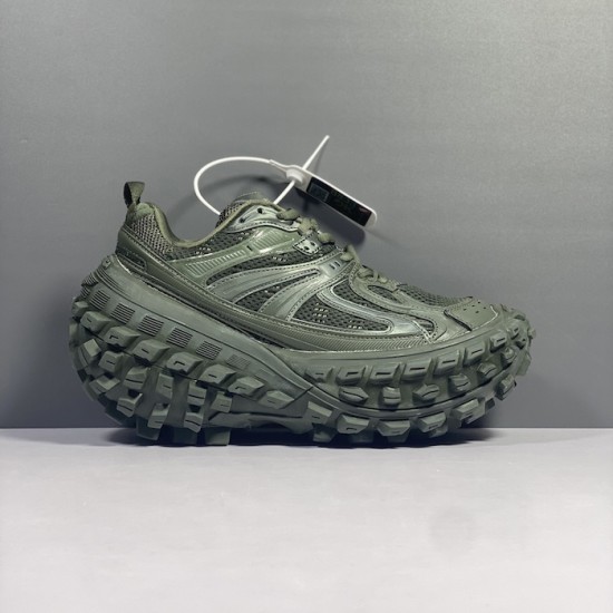 Balenciaga Bouncer Sneaker in Green Balenciaga Bouncer Sneaker in Green