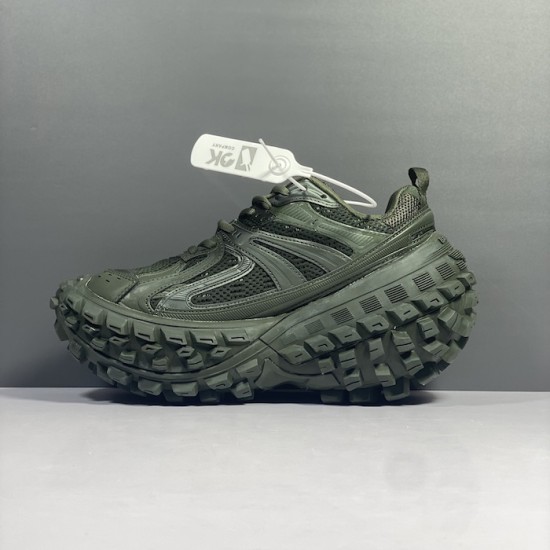 Balenciaga Bouncer Sneaker in Green Balenciaga Bouncer Sneaker in Green