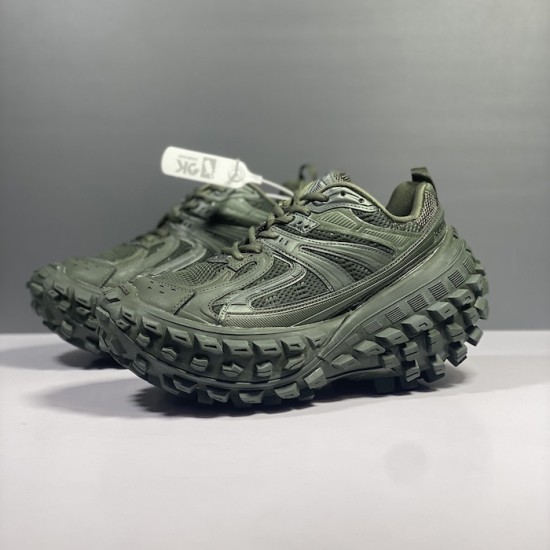 Balenciaga Bouncer Sneaker in Green Balenciaga Bouncer Sneaker in Green