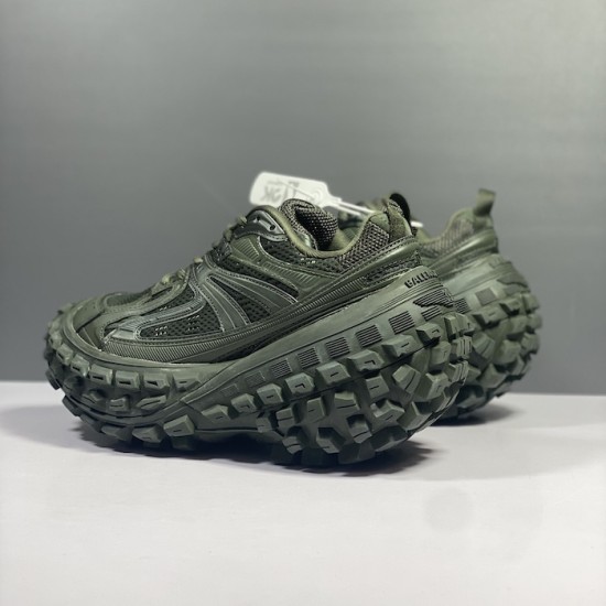 Balenciaga Bouncer Sneaker in Green Balenciaga Bouncer Sneaker in Green