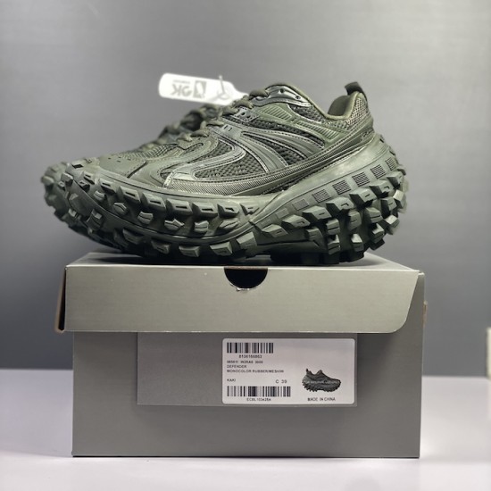 Balenciaga Bouncer Sneaker in Green Balenciaga Bouncer Sneaker in Green