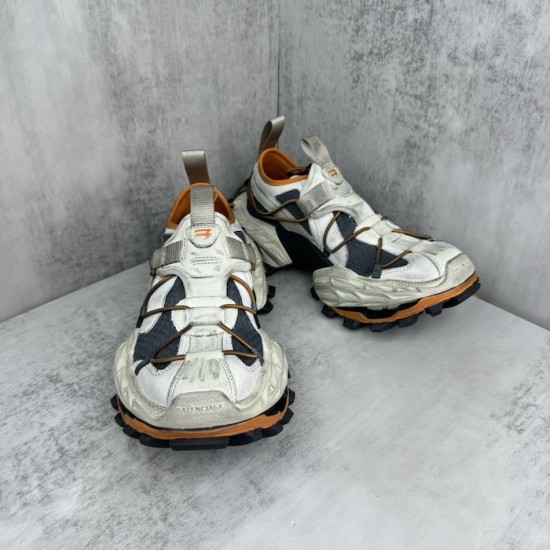 Balenciaga Hike Sneaker in Beige/Orange Balenciaga Hike Sneaker in Beige/Orange
