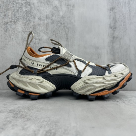 Balenciaga Hike Sneaker in Beige/Orange Balenciaga Hike Sneaker in Beige/Orange