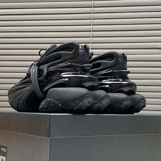 Balmain Calfskin Unicorn Low-top Sneakers Black Balmain Calfskin Unicorn Low-top Sneakers Black