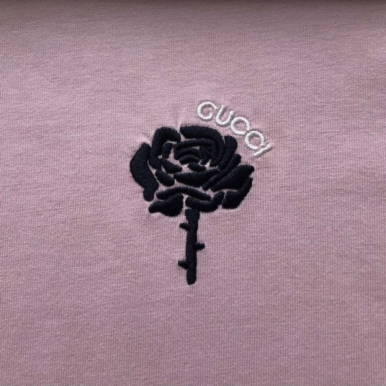 Luxury Replica Gucci Embroidered Cotton T-Shirt Front View Replica Gucci pink cotton jersey T-shirt with red/green embroidery design