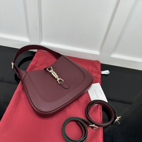 Gucci Jackie 1961 small shoulder bag red 810232 Gucci Jackie 1961 small shoulder bag red 810232