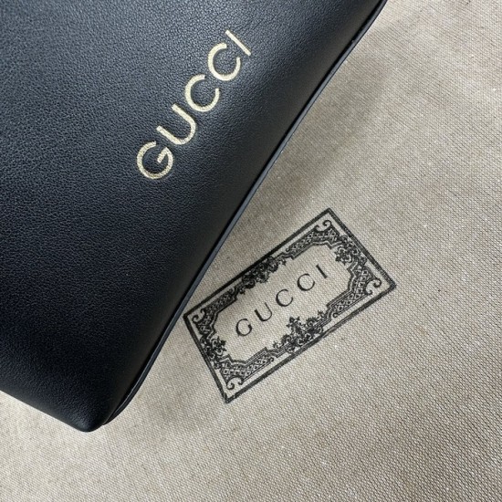 Gucci GG Emblem mini bucket bag 815118 Gucci GG Emblem mini bucket bag 815118