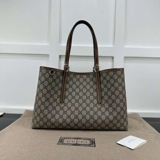 Gucci GG Emblem medium tote bag brown 815213 Gucci GG Emblem medium tote bag brown 815213