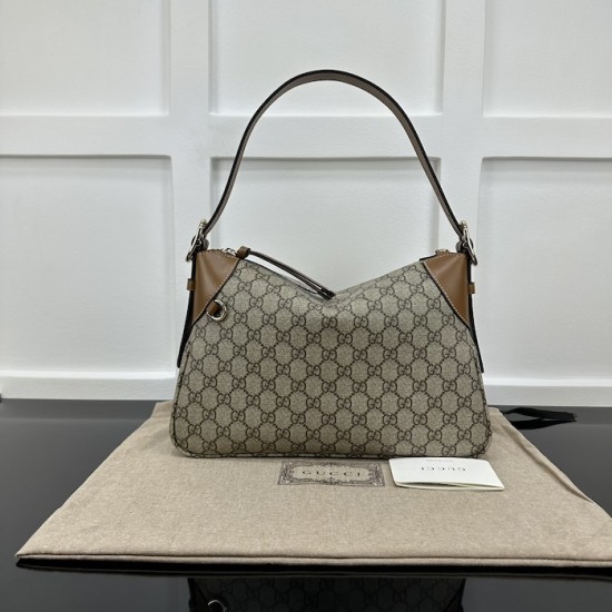 Gucci GG Emblem medium shoulder bag brown 815216 Gucci GG Emblem medium shoulder bag brown 815216