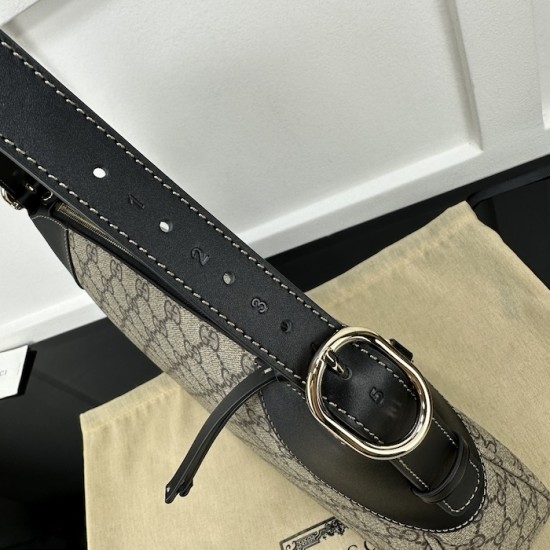 Gucci GG Emblem large shoulder bag black 815217 Gucci GG Emblem large shoulder bag black 815217