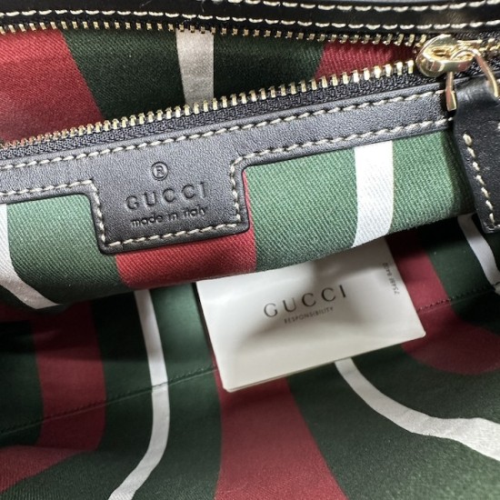 Gucci GG Emblem large shoulder bag black 815217 Gucci GG Emblem large shoulder bag black 815217