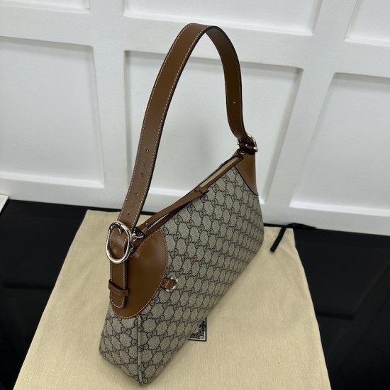 Gucci GG Emblem large shoulder bag brown 815217 Gucci GG Emblem large shoulder bag brown 815217