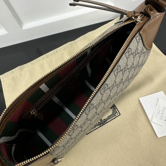 Gucci GG Emblem large shoulder bag brown 815217 Gucci GG Emblem large shoulder bag brown 815217