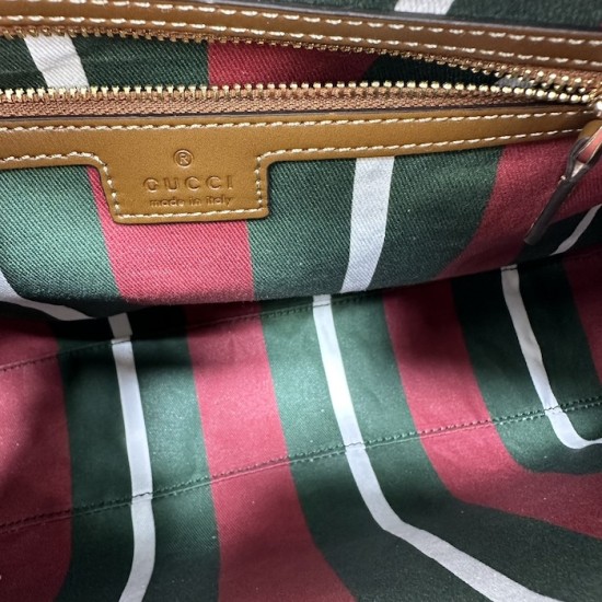 Gucci GG Emblem large shoulder bag brown 815217 Gucci GG Emblem large shoulder bag brown 815217