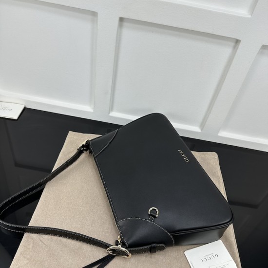 Gucci GG Emblem large shoulder bag black smooth leather Gucci GG Emblem large shoulder bag black smooth leather