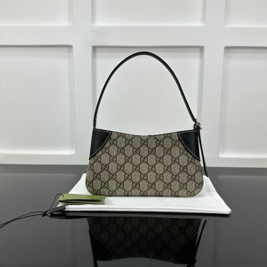 Gucci GG Emblem super mini shoulder bag black 820696 Gucci GG Emblem super mini shoulder bag black 820696