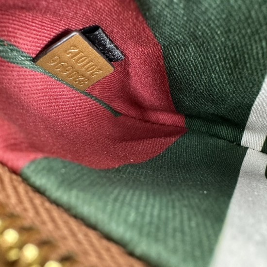 Gucci GG Emblem super mini shoulder bag brown 820696 Gucci GG Emblem super mini shoulder bag brown 820696