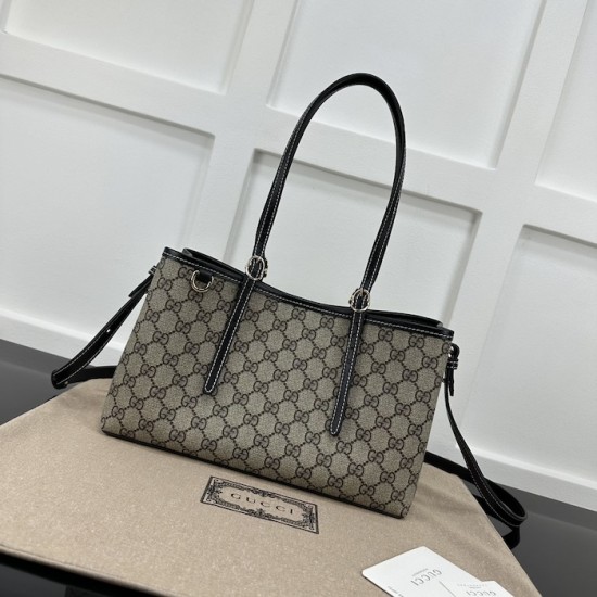 Gucci GG Emblem small tote bag black 815214 Gucci GG Emblem small tote bag black 815214