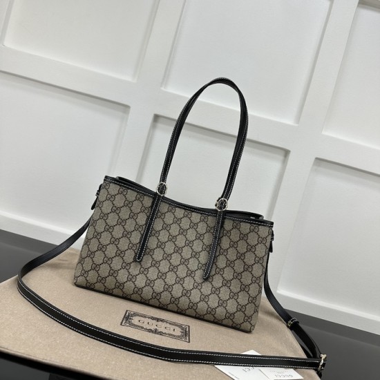 Gucci GG Emblem small tote bag black 815214 Gucci GG Emblem small tote bag black 815214