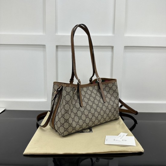 Gucci GG Emblem small tote bag brown 815214 Gucci GG Emblem small tote bag brown 815214
