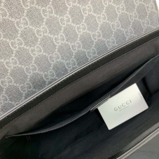Gucci Small messenger bag black ‎658542