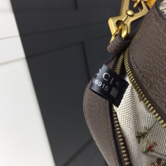 Gucci GG small messenger bag ‎476466