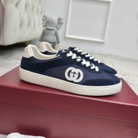 Gucci sneaker with Interlocking G Blue
