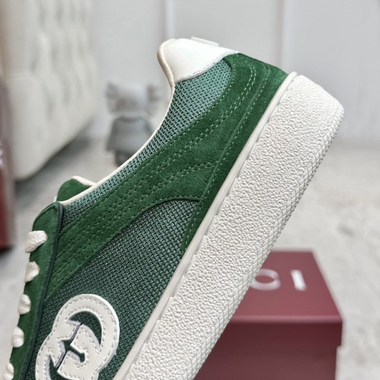 Gucci sneaker with Interlocking G Green Gucci sneaker with Interlocking G Green