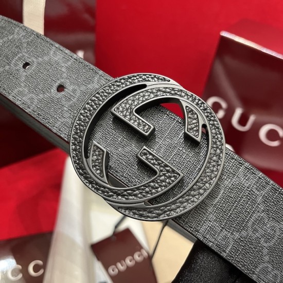 Gucci Reversible belt with Interlocking G buckle Gucci Reversible belt with Interlocking G buckle