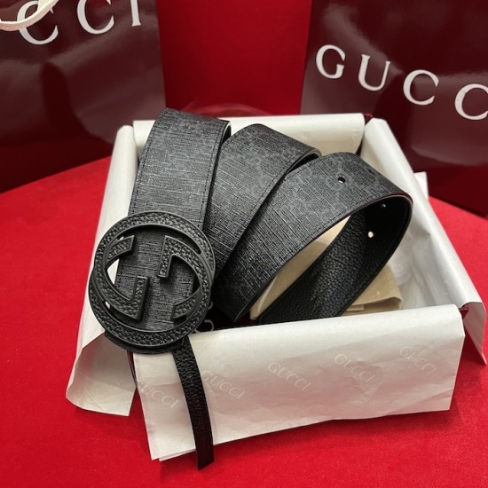 Gucci Reversible belt with Interlocking G buckle Gucci Reversible belt with Interlocking G buckle