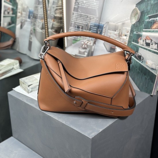 Loewe Puzzle bag in classic calfskin Tan Loewe Puzzle bag in classic calfskin Tan