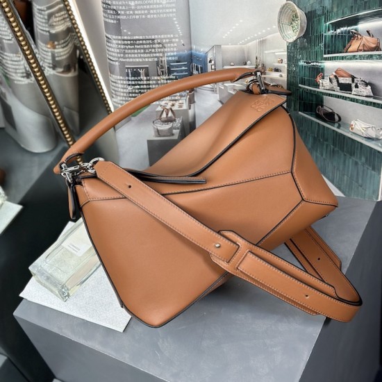 Loewe Puzzle bag in classic calfskin Tan Loewe Puzzle bag in classic calfskin Tan