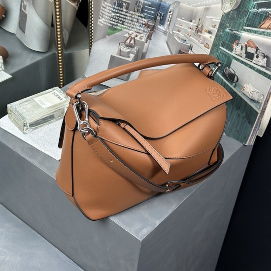 Loewe Puzzle bag in classic calfskin Tan Loewe Puzzle bag in classic calfskin Tan