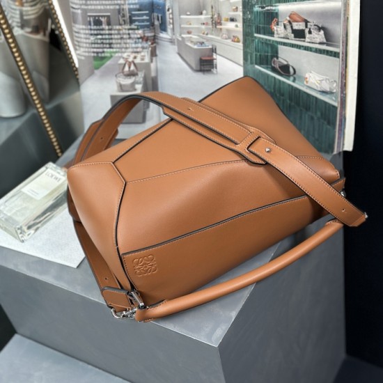 Loewe Puzzle bag in classic calfskin Tan Loewe Puzzle bag in classic calfskin Tan