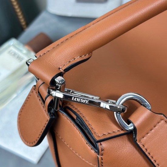 Loewe Puzzle bag in classic calfskin Tan Loewe Puzzle bag in classic calfskin Tan