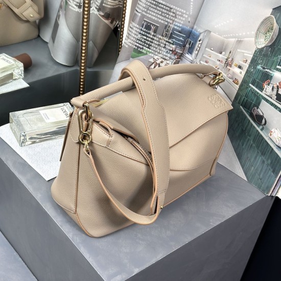 Loewe Puzzle bag in soft grained calfskin beige Loewe Puzzle bag in soft grained calfskin beige