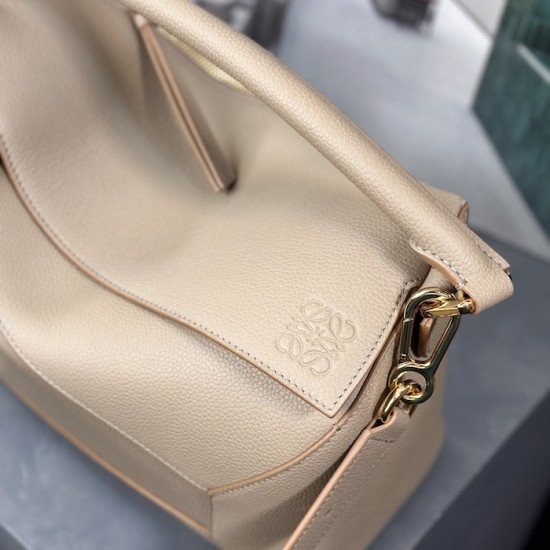 Loewe Puzzle bag in soft grained calfskin beige Loewe Puzzle bag in soft grained calfskin beige