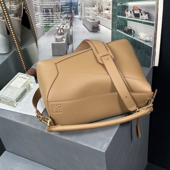 Loewe Puzzle bag in soft grained calfskin tan Loewe Puzzle bag in soft grained calfskin tan