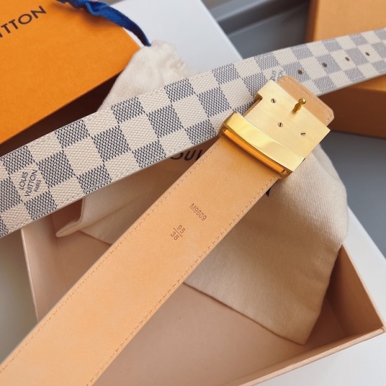 Louis Vuitton Damier Azur LV Initiales 40MM Belt M9609 Louis Vuitton Damier Azur LV Initiales 40MM Belt M9609