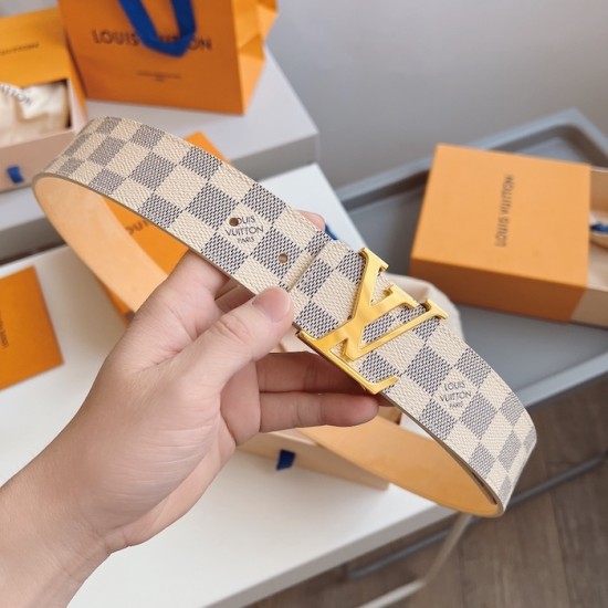 Louis Vuitton Damier Azur LV Initiales 40MM Belt M9609 Louis Vuitton Damier Azur LV Initiales 40MM Belt M9609