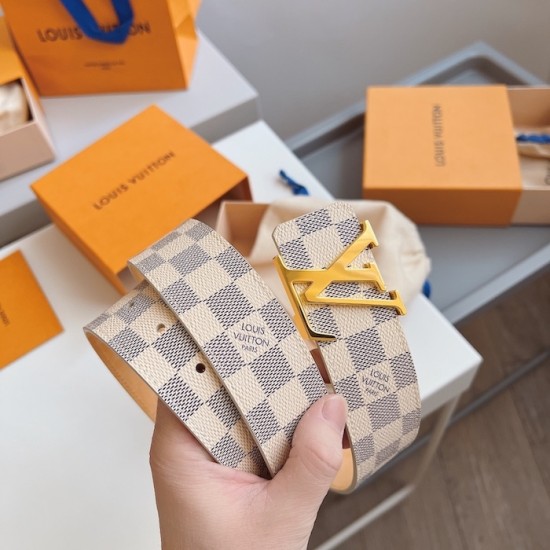 Louis Vuitton Damier Azur LV Initiales 40MM Belt M9609 Louis Vuitton Damier Azur LV Initiales 40MM Belt M9609