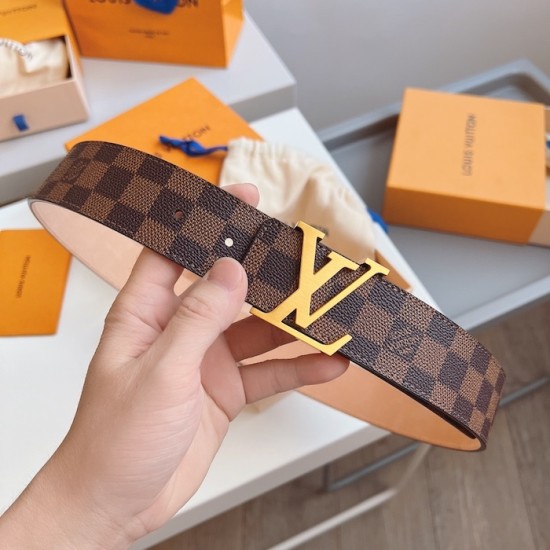 Louis Vuitton Damier Ebene LV Initiales 40MM Belt M9807 / Gold Buckle Louis Vuitton Damier Ebene LV Initiales 40MM Belt M9807 / Gold Buckle