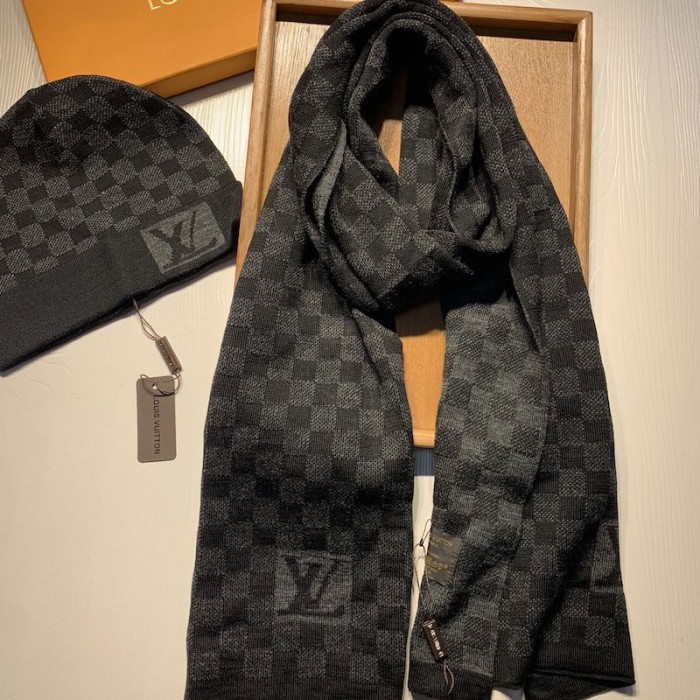 Louis Vuitton Damier Scarf And Hat Pattern